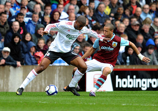 並根據每人 並根據每人